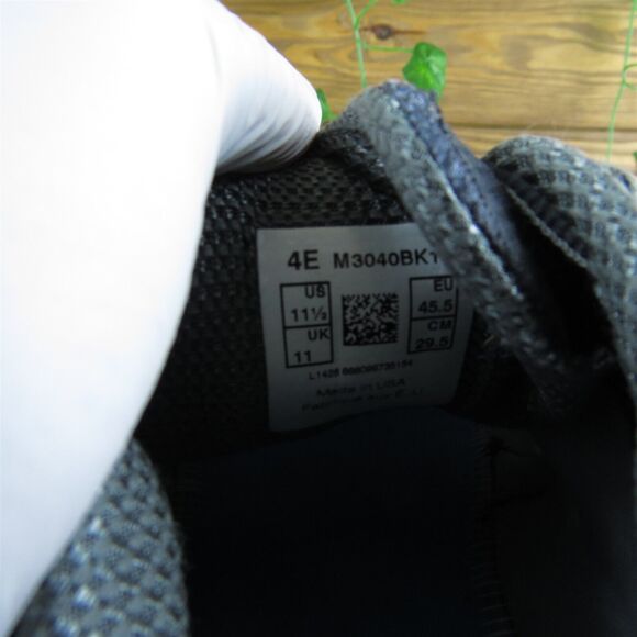 New Balance Men's 3040V1 Sneaker Black Synthetic Size 11.5EW Gently Used 2025 - Picture 5 of 7